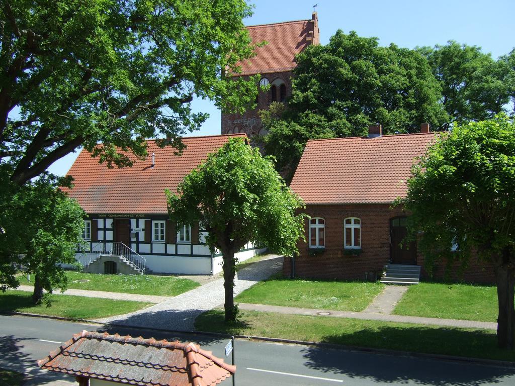 Апартаменти Havelhof-Nitzow Екстер'єр фото
